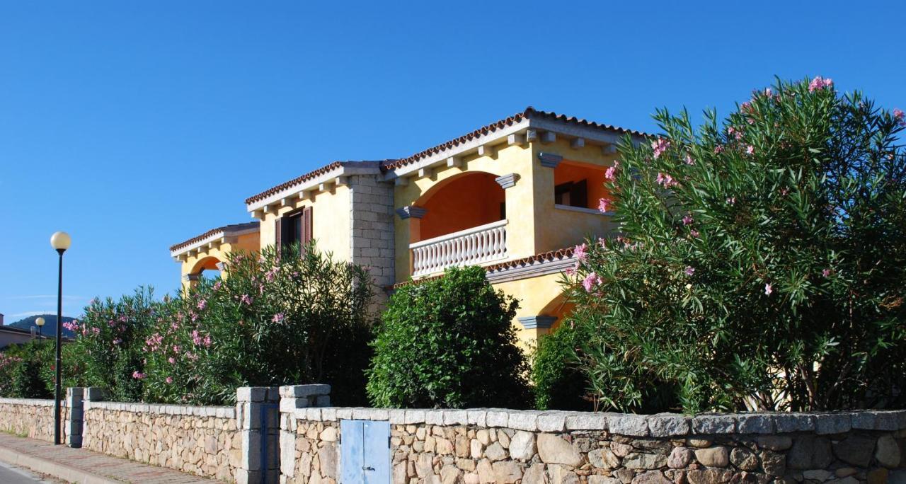 Residence Oasi E Oasi Blu San Teodoro  Zewnętrze zdjęcie