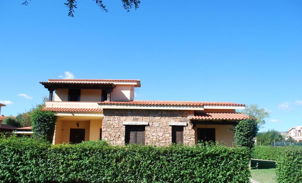 Residence Oasi E Oasi Blu San Teodoro  Zewnętrze zdjęcie